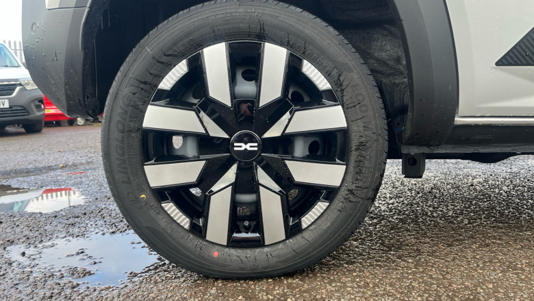 Dacia Spring 27kWh Expression 65 48kW 5dr Auto Electric Hatchback